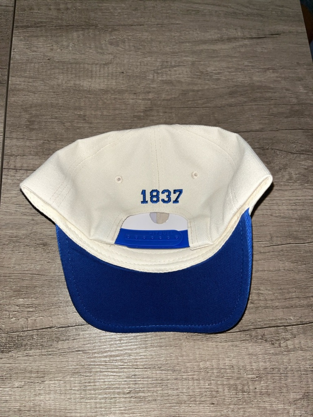 Chicago Embroidered Two-Tone Snapback Hat - Picture 2 of 2